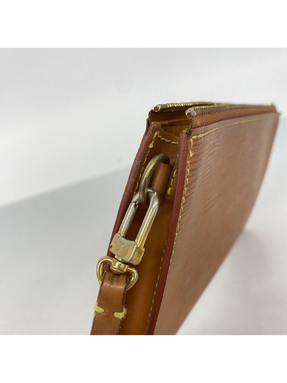 ★SOLD★ Louis Vuitton Pouch Epi Pochette Cipango Gold - Picture 6 of 9